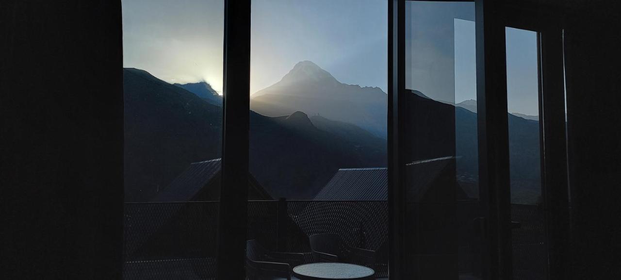 Kazbegi Targmani Cottages Екстериор снимка