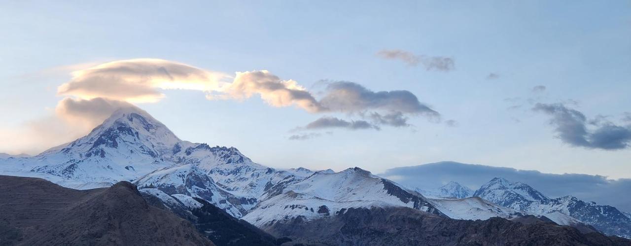 Kazbegi Targmani Cottages Екстериор снимка